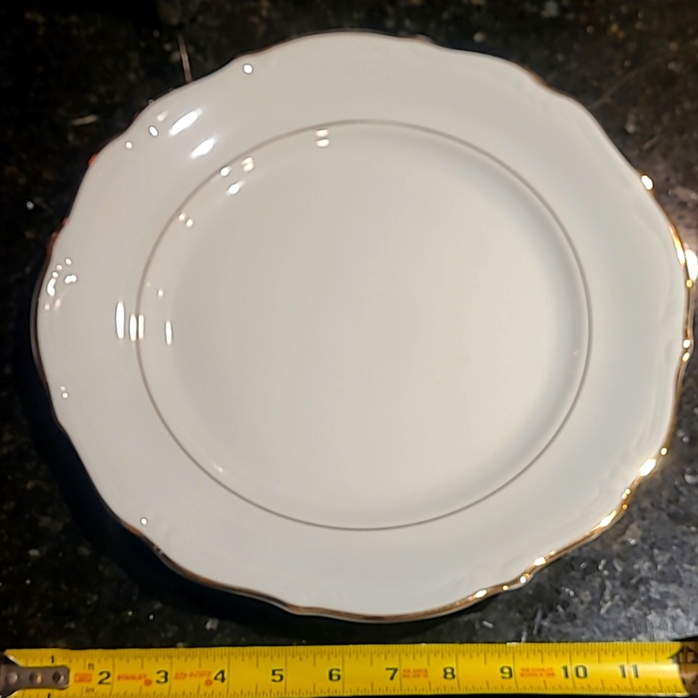Walbrzych 12" Chop Plate (Round Platter)
